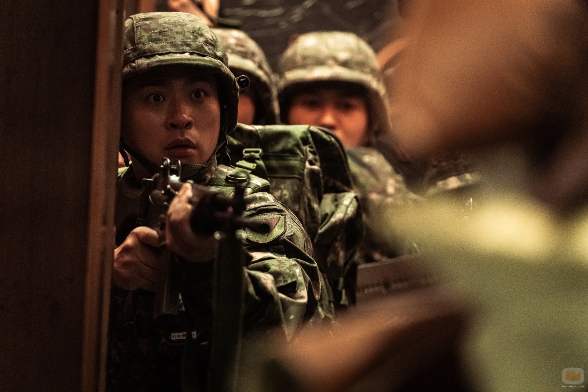 Park Jeong-min en 1x06 titulado 'Episodio 6' de 'Newtopia'