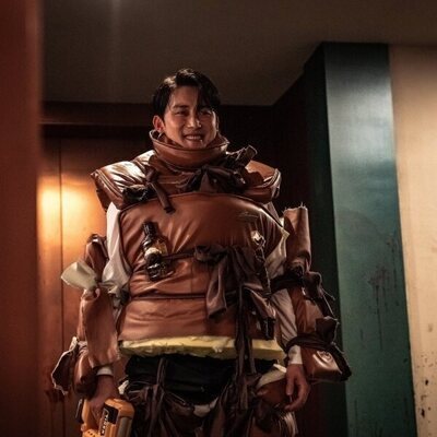 Kim Jun-han en 1x06 'Episodio 6' de 'Newtopia'