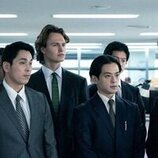 Ansel Elgort en el 1x01 de 'Tokyo Vice'