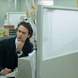 Ansel Elgort en Capítulo 4 titulado 'I Want It That Way' de 'Tokyo Vice'