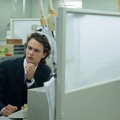 Ansel Elgort en Capítulo 4 titulado 'I Want It That Way' de 'Tokyo Vice'