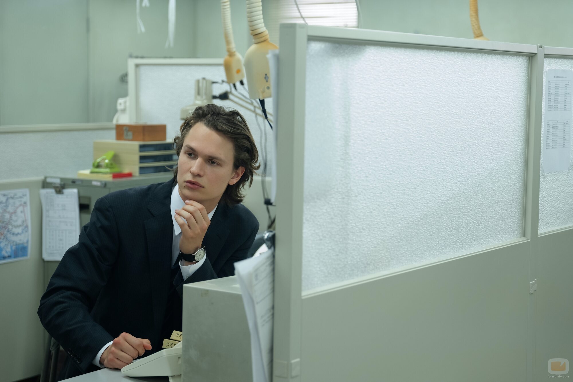 Ansel Elgort en Capítulo 4 titulado 'I Want It That Way' de 'Tokyo Vice'