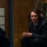 Ansel Elgort en 1x04 titulado 'I Want It That Way' de 'Tokyo Vice'