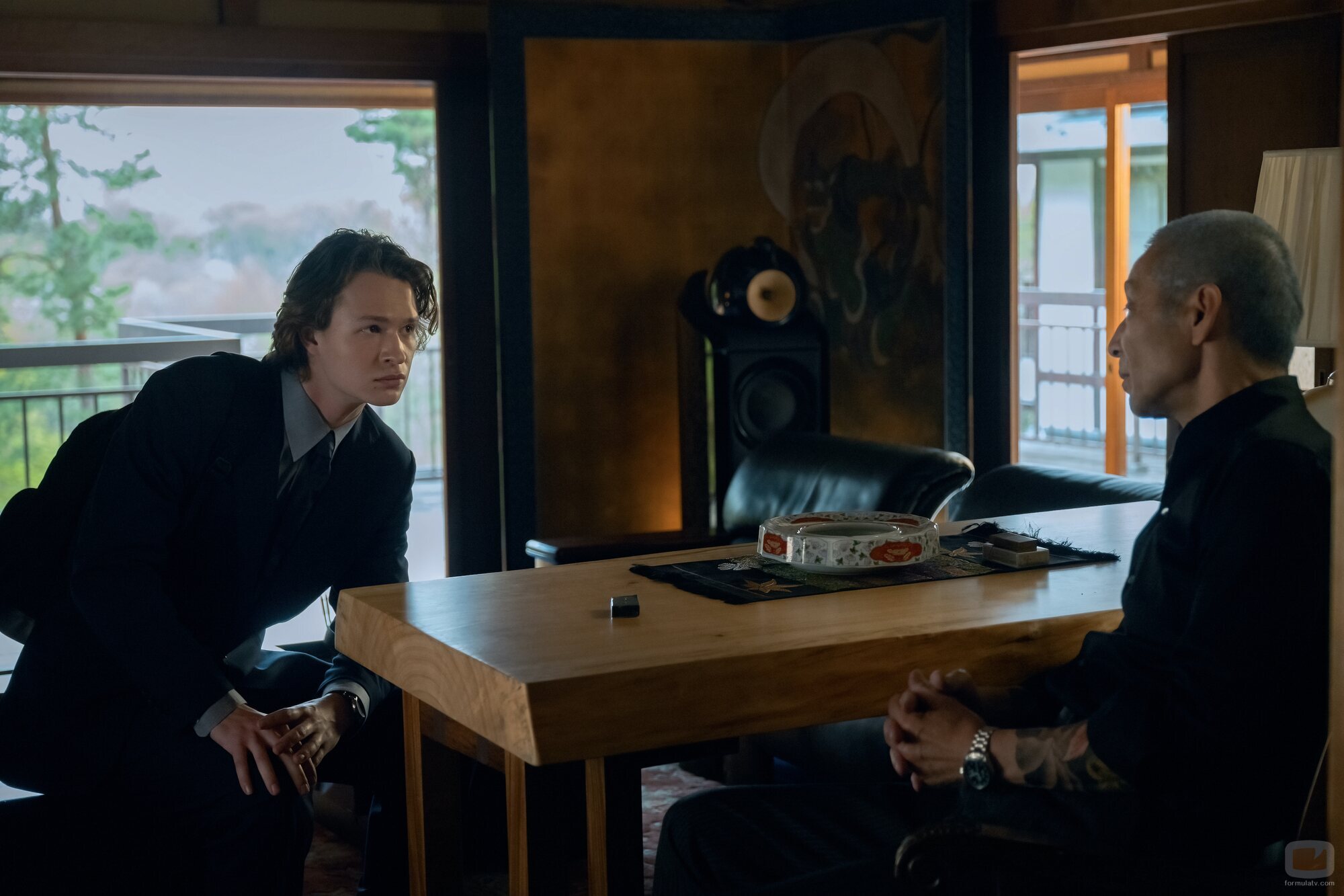 Ansel Elgort en 'Todos pagan' de 'Tokyo Vice'