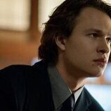 Ansel Elgort en Capítulo 5 titulado 'Todos pagan' de 'Tokyo Vice'