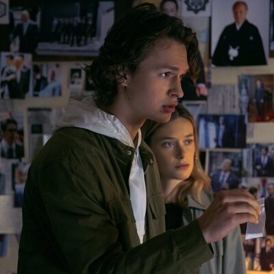 Rachel Keller y Ansel Elgort en el 1x08 de 'Tokyo Vice'