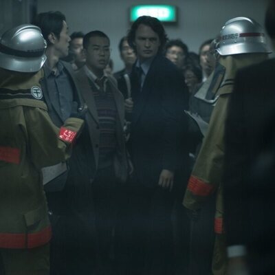 Ansel Elgort y Kosuke Tanaka en 'Nunca debes fallar' de 'Tokyo Vice'