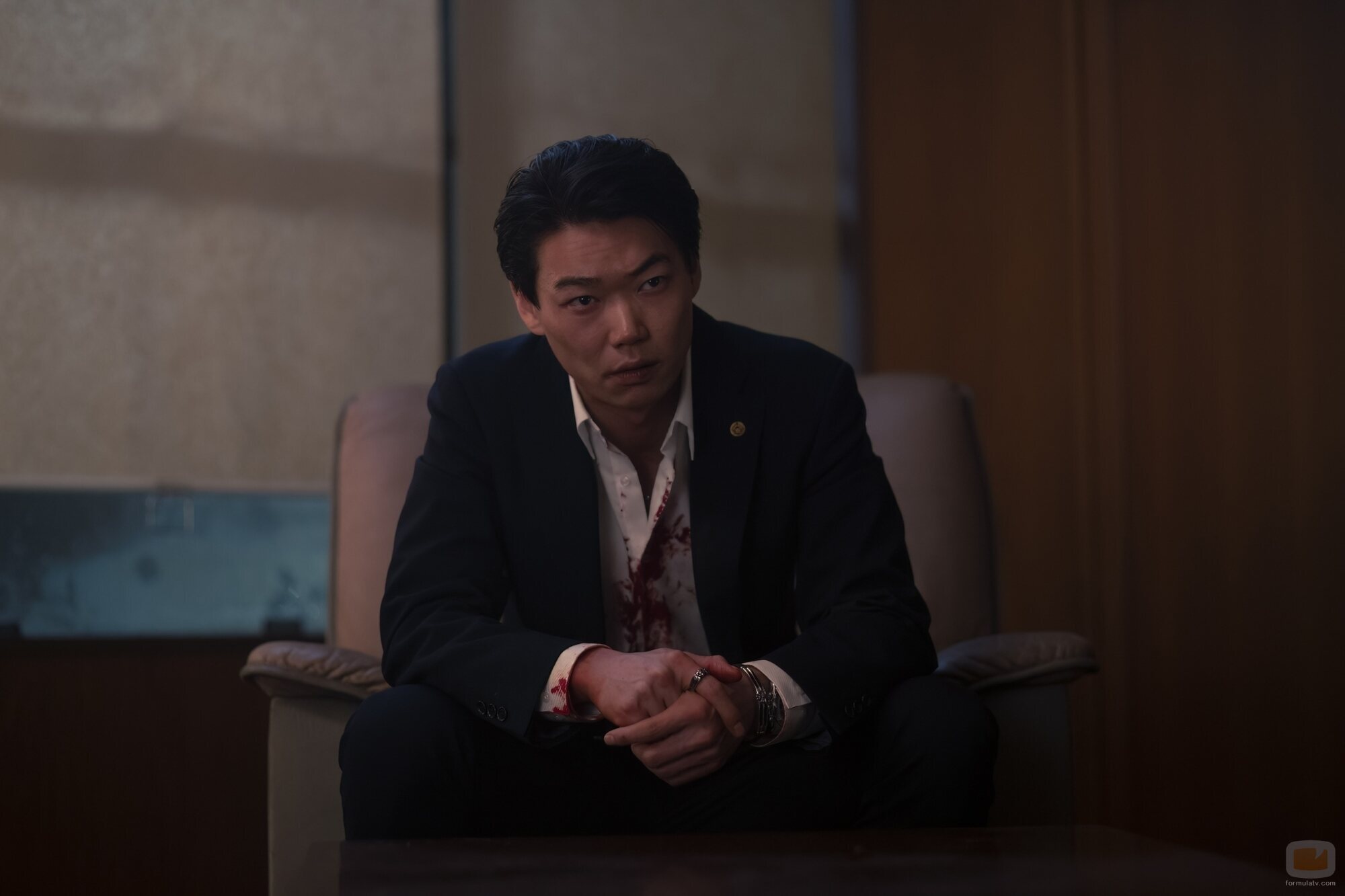 Sho Kasamatsu en 2x06 titulado 'A usted sí le elegí' de 'Tokyo Vice'