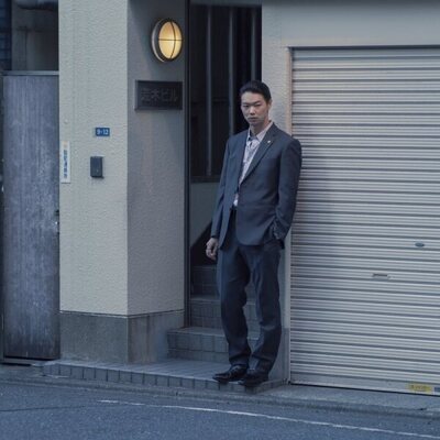 Escena de Sho Kasamatsu en la temporada 2 y el capítulo 06 de 'Tokyo Vice'