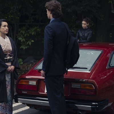Ansel Elgort y Makiko Watanabe en 'El final del juego' de 'Tokyo Vice'
