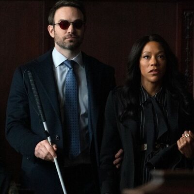 Charlie Cox y Nikki M. James en 1x02 'Apariencias' de 'Daredevil: Born Again'