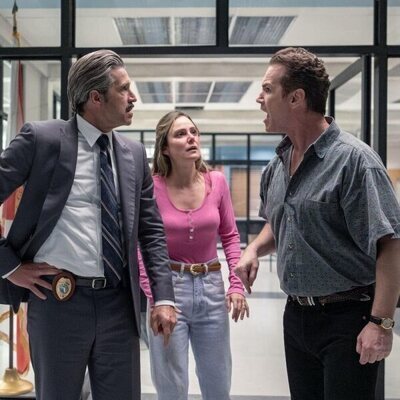 Patrick Dempsey y Patrick Gibson en el 1x01 de 'Dexter: Original Sin'
