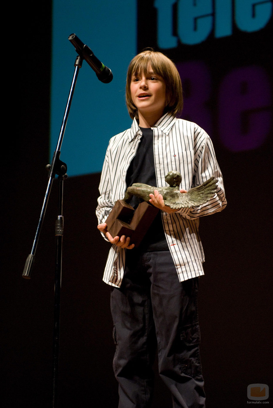 Guillermo Campra premiado por el Festival de Televisión de León