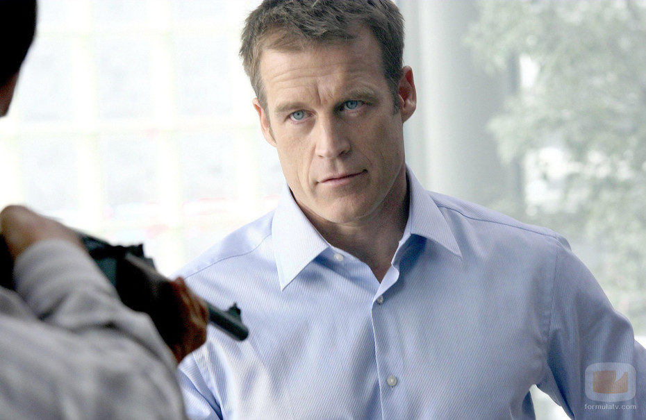Mark Valley interpreta a Christopher Chance en la serie 'Human Target'