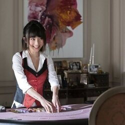 Poppy Liu en el 1x02 de 'Hacks'