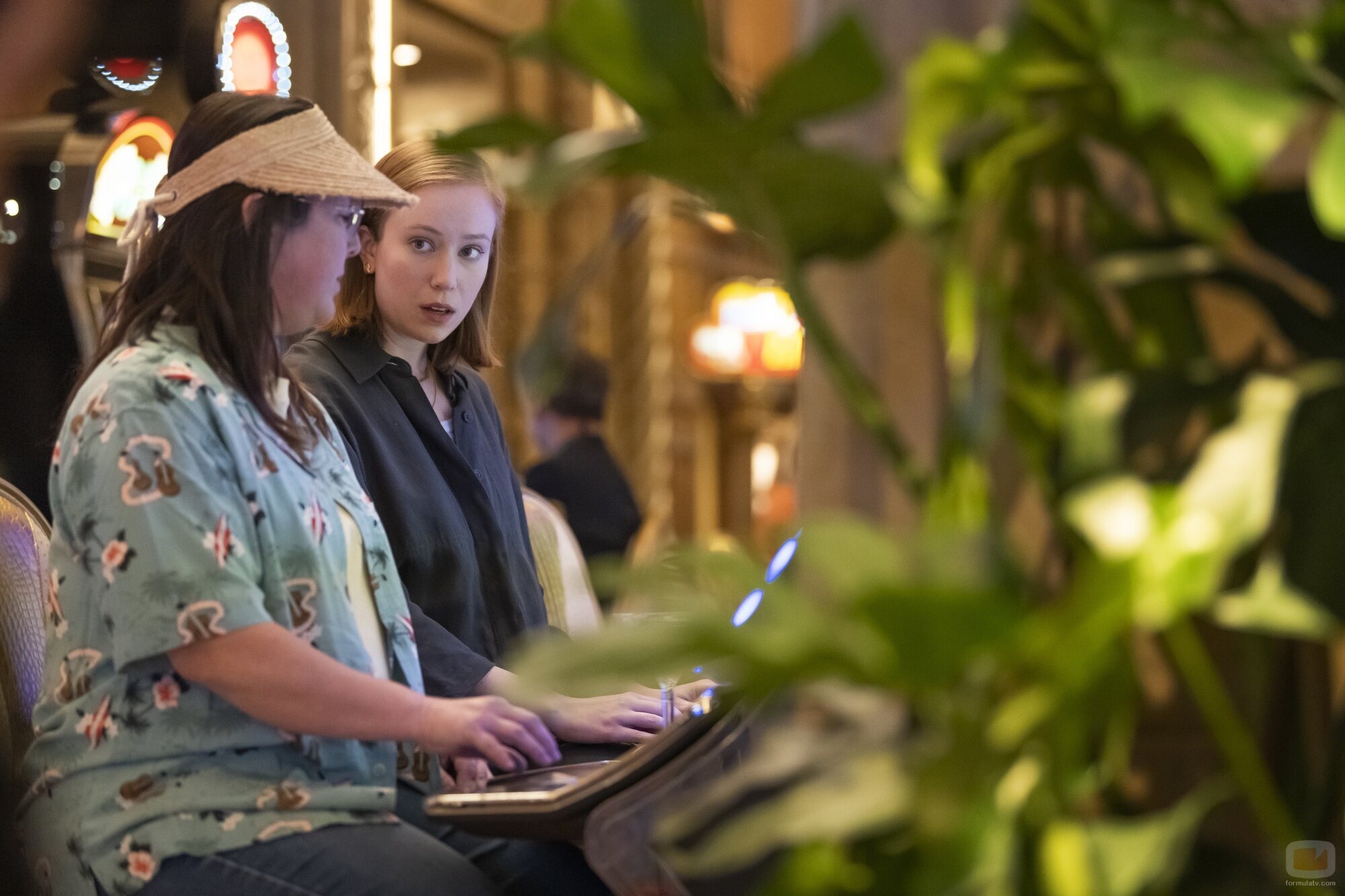 Hannah Einbinder en Capítulo 2 titulado 'Primm' de 'Hacks'
