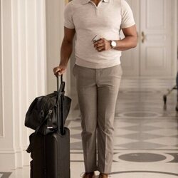 Carl Clemons-Hopkins en 1x05 'La caída' de 'Hacks'