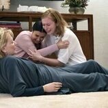 Jean Smart y Hannah Einbinder en la temporada 1 y el capítulo 06 de 'Hacks'