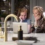 Jean Smart y Hannah Einbinder en 1x08 titulado '1,69 millones' de 'Hacks'