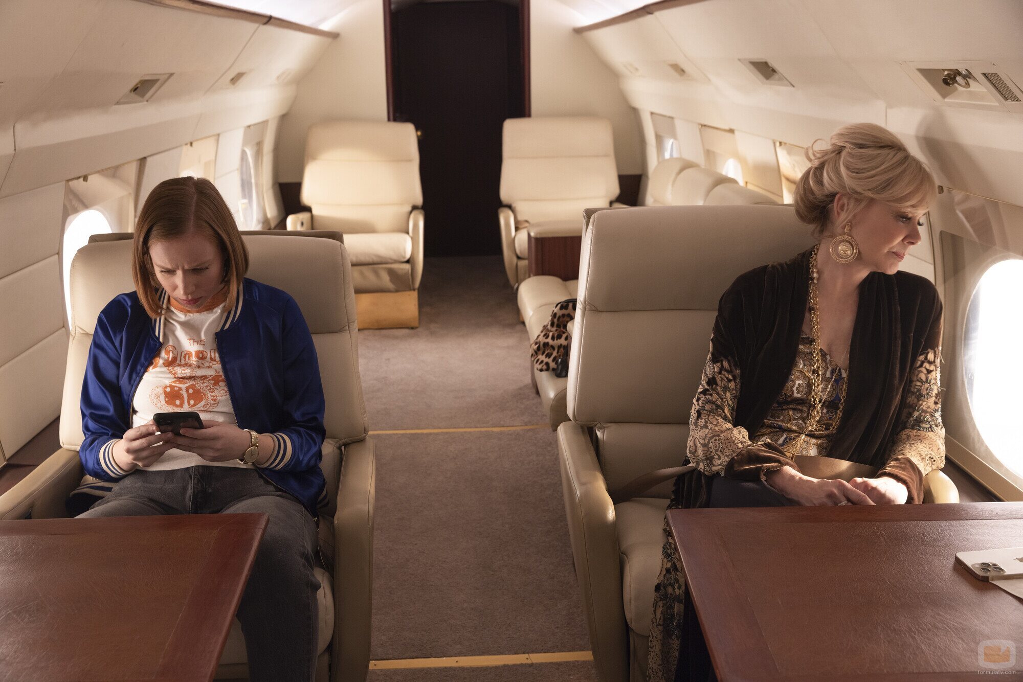 Still de Jean Smart y Hannah Einbinder en 2x01 'Correrá la sangre' de 'Hacks'
