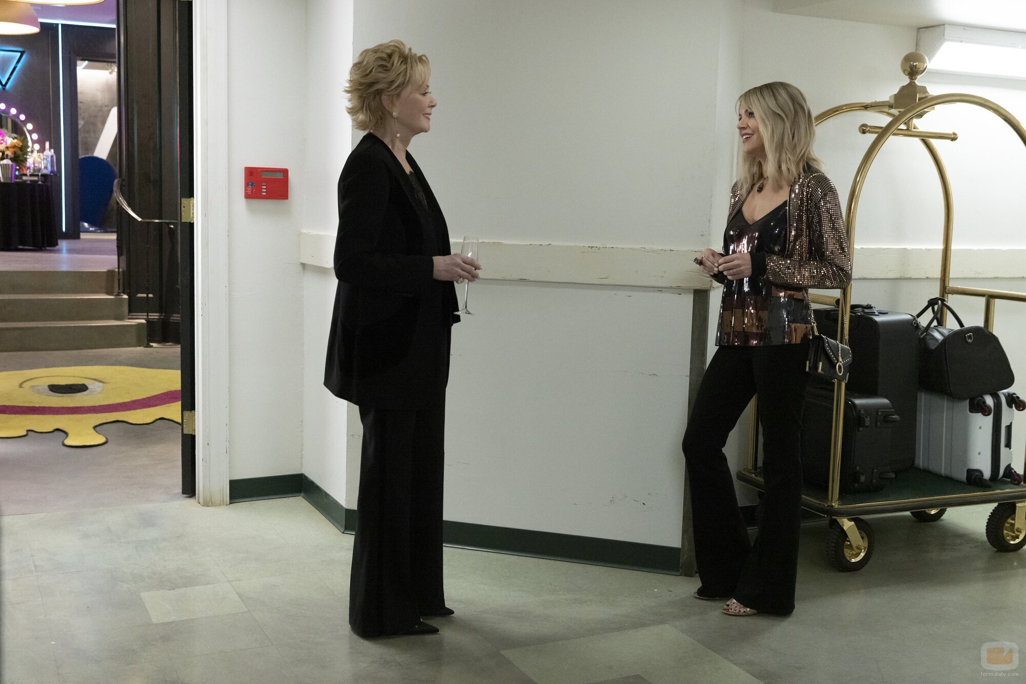 Kaitlin Olson y Jean Smart en 'La única e inimitable' de 'Hacks'