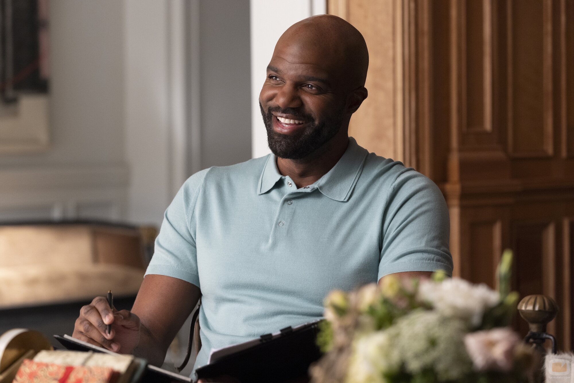 Carl Clemons-Hopkins en 'La única e inimitable' de 'Hacks'