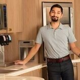 Mark Indelicato en 'Confía en el proceso' de 'Hacks'