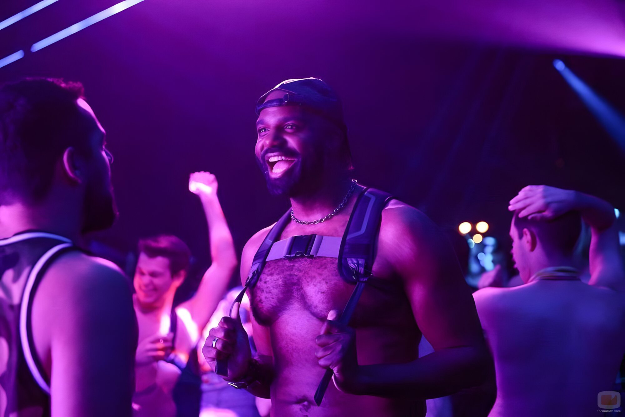 Carl Clemons-Hopkins en el 2x04 de 'Hacks'