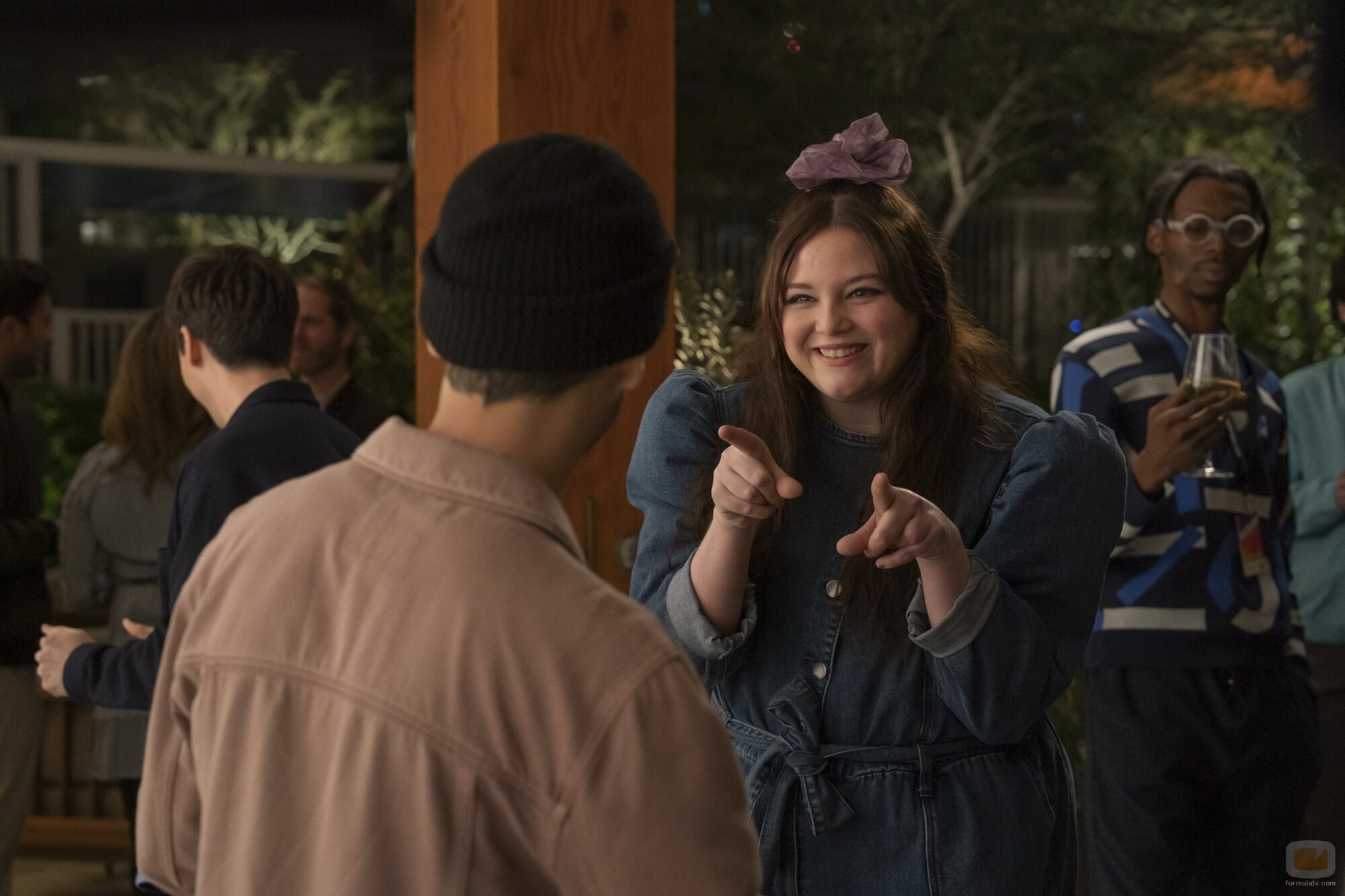 Megan Stalter en el 3x01 de 'Hacks'