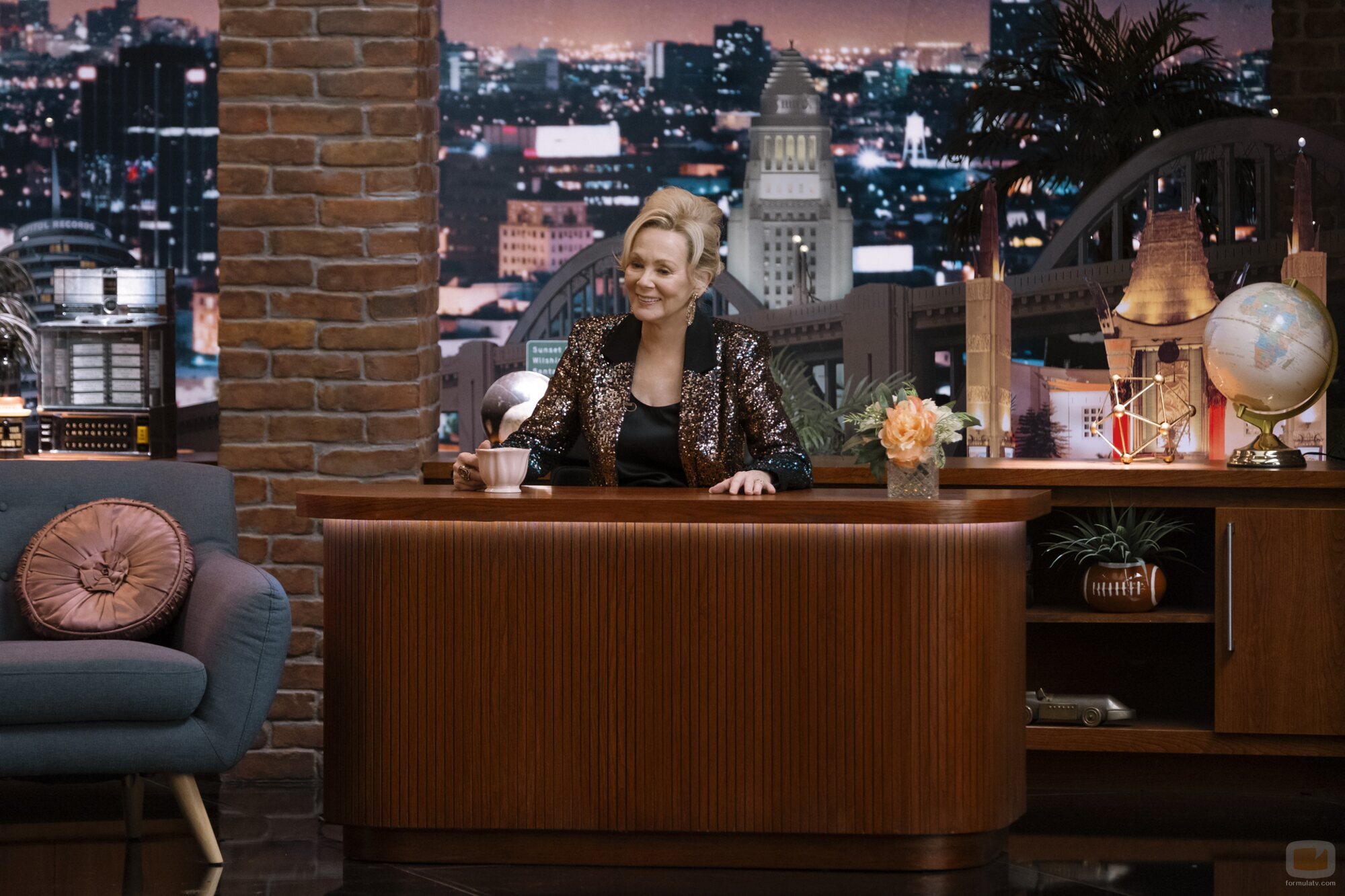 Jean Smart en 'Más vale tarde' de 'Hacks'