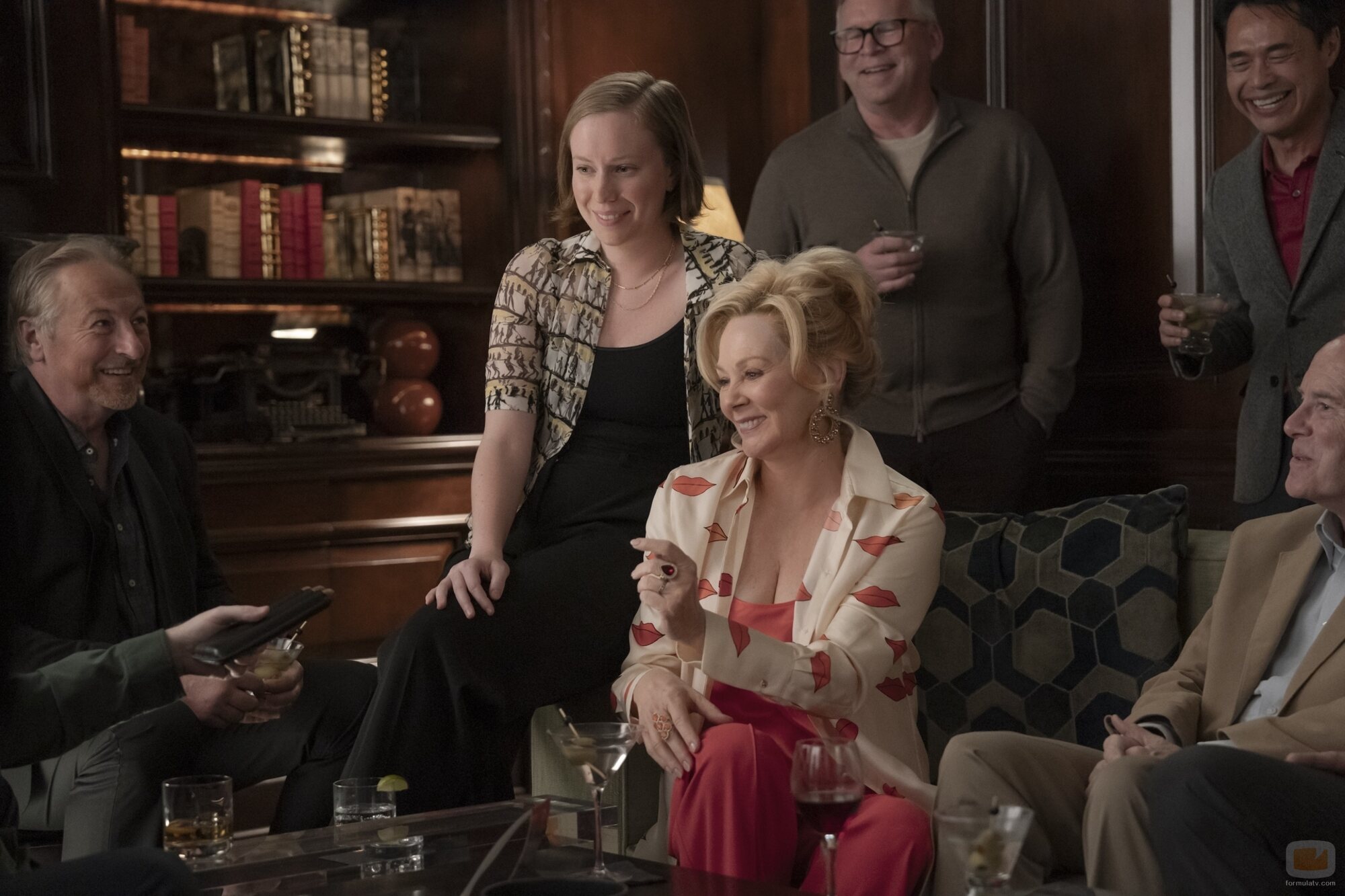 Jean Smart y Hannah Einbinder en el 3x06 de 'Hacks'