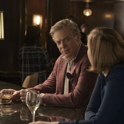 Christopher McDonald en el 3x06 de 'Hacks'