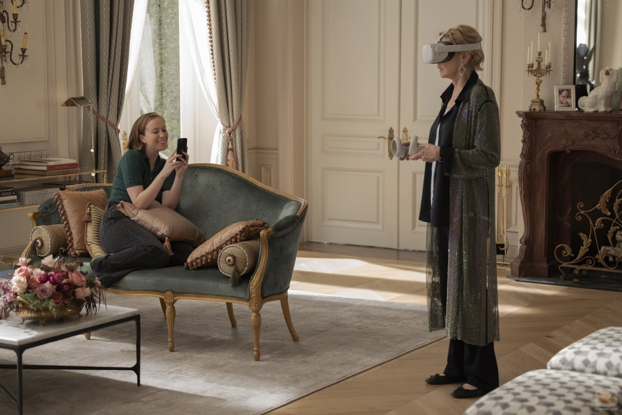 Jean Smart y Hannah Einbinder en 'El espectacular especial de Navidad de Deborah Vance' de 'Hacks'
