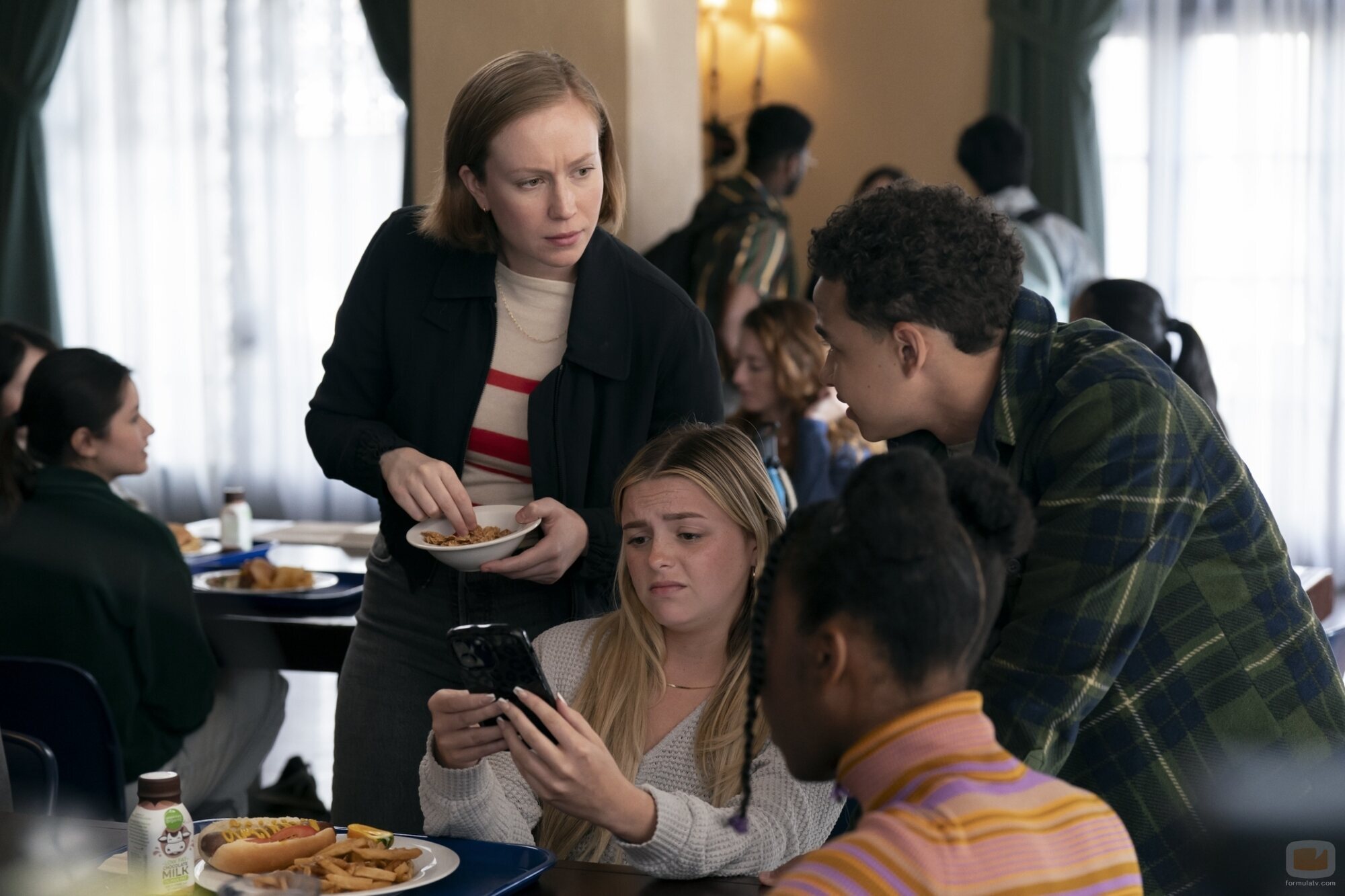 Hannah Einbinder en Capítulo 8 titulado 'Sí, ¿y?' de 'Hacks'