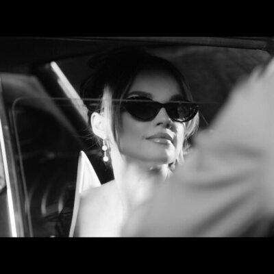 Melody como una diva clásica en el videoclip de 'Esa diva'