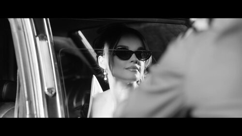 Melody como una diva clásica en el videoclip de 'Esa diva'