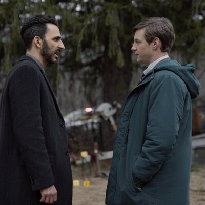 Amir Arison y Will Pullen en 1x02 'Como alma que lleva el diablo' de 'Ladrones de drogas'