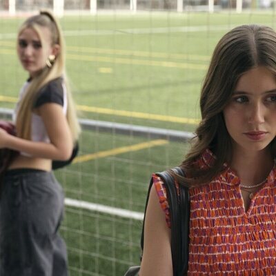 María Bernardeau y Rocío Velayos en el 1x05 de 'Física o química: La nueva generación'
