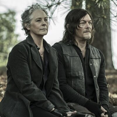 Norman Reedus y Melissa McBride en 11x24 'Descanse en paz' de 'The Walking Dead'
