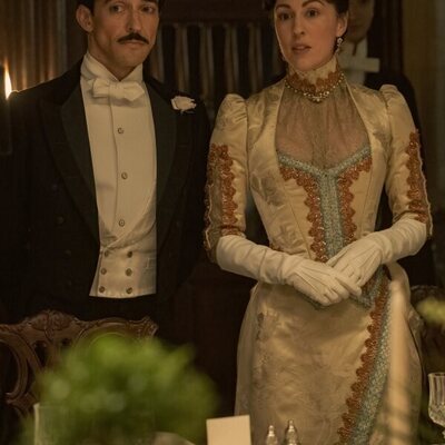 Blake Ritson y Kelley Curran en 'Su excelencia el duque' de 'La edad dorada'
