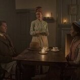 Sullivan Jones y Denée Benton en 'Al alcance de la mano' de 'The Gilded Age'