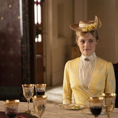 Louisa Jacobson en 2x05 'Al alcance de la mano' de 'La edad dorada'