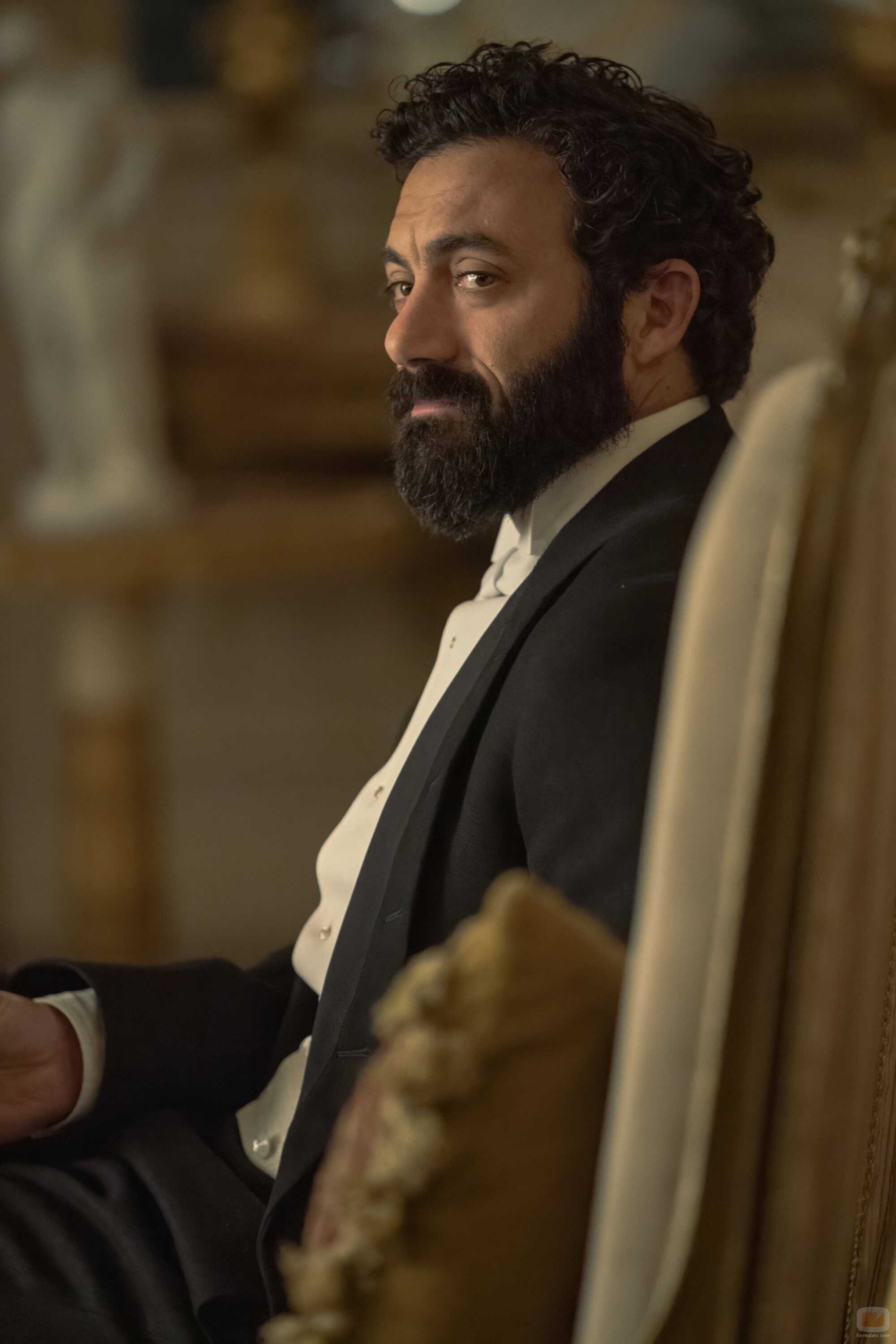 Morgan Spector en Capítulo 5 titulado 'Al alcance de la mano' de 'La edad dorada'