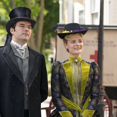 Louisa Jacobson en el 2x05 de 'La edad dorada'