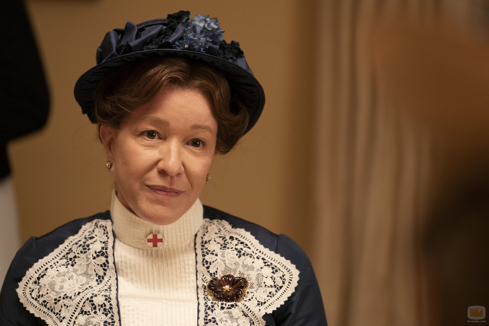 Foto de Carrie Coon en la temporada 2 y el capítulo 05 de 'La edad dorada'