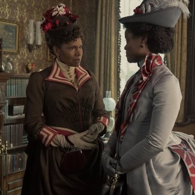 Audra McDonald y Denée Benton en 2x06 titulado 'Disparos de advertencia' de 'La edad dorada'