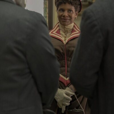 Audra McDonald en 2x07 'Una maravilla más' de 'La edad dorada'
