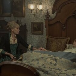 Robert Sean Leonard y Christine Baranski en Capítulo 7 titulado 'Una maravilla más' de 'La edad dorada'
