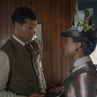 Denée Benton y John Douglas Thompson en la temporada 2 y el capítulo 07 de 'La edad dorada'