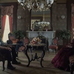 Christine Baranski y Blake Ritson en el 2x07 de 'The Gilded Age'